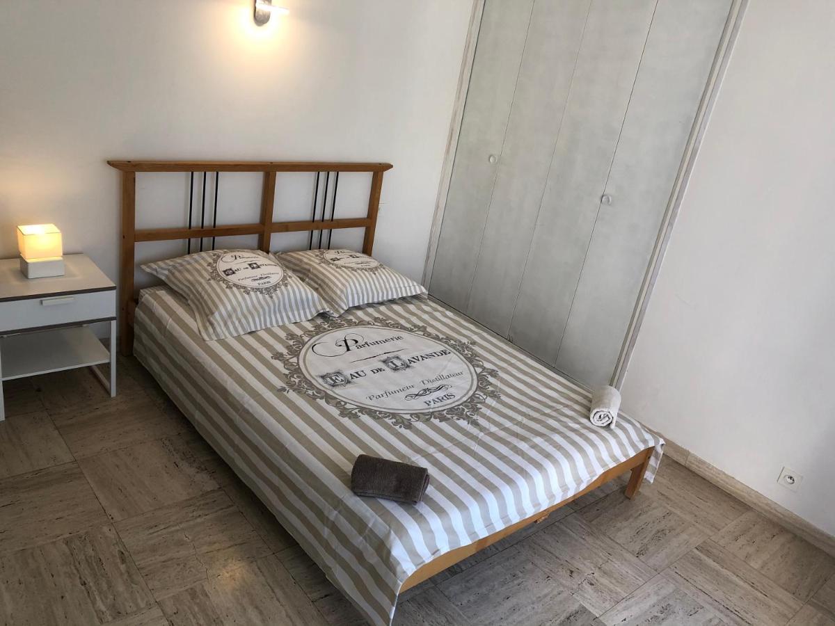 Agreable Chambre Du Rucher Natur'Aile Монтаняк Екстериор снимка